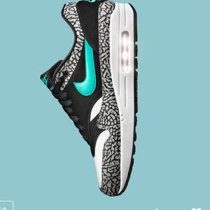 Meet your Posher, Naysh